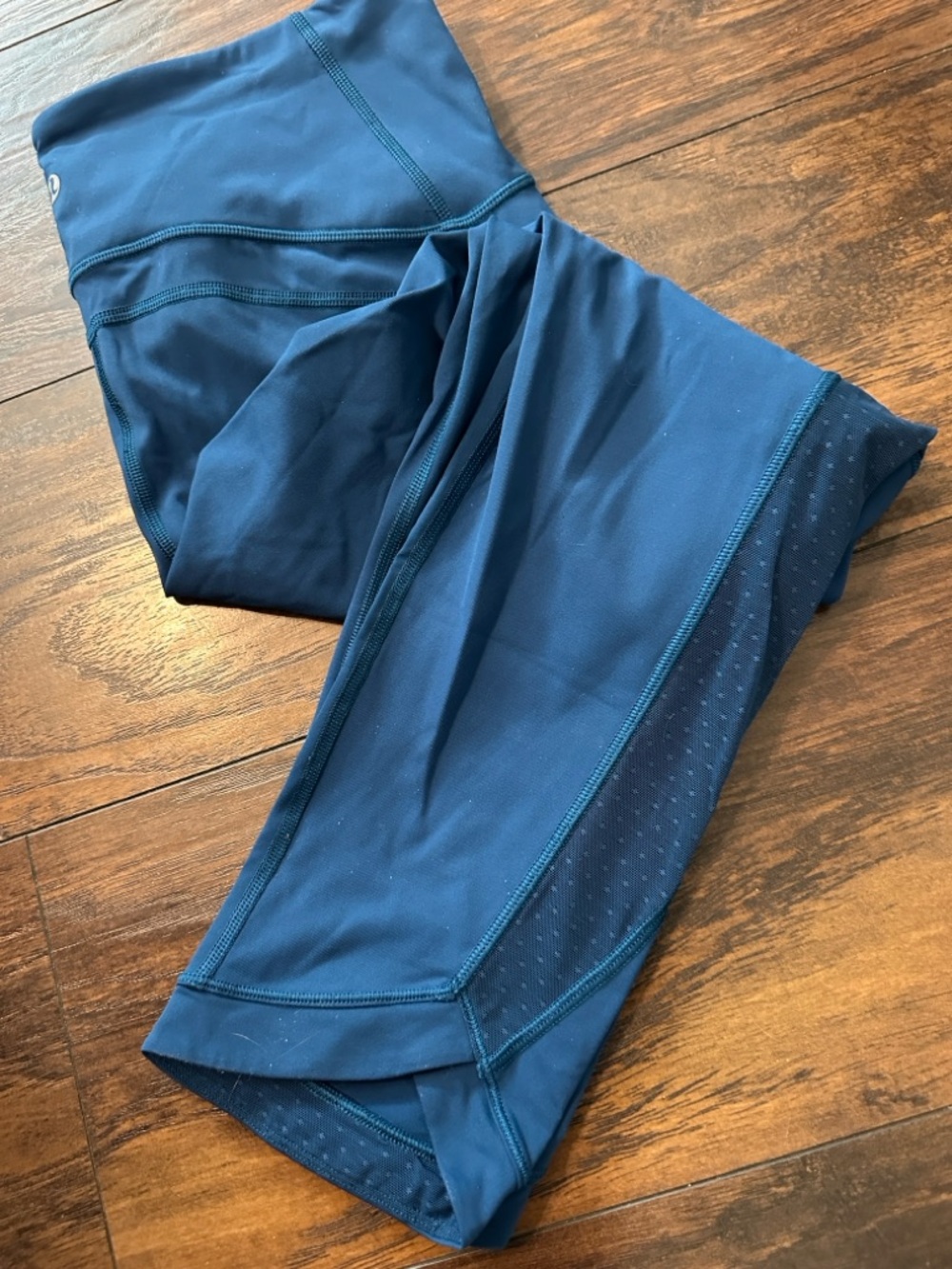 lululemon athletica capri leggings - Picture 4 of 5